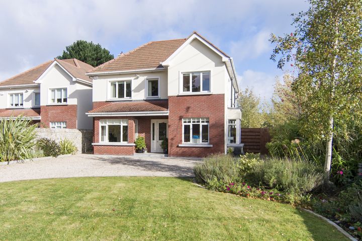 Hillside Lodge, Enniskerry Rd, Stepaside Dublin 18, Dublin 18, Dublin