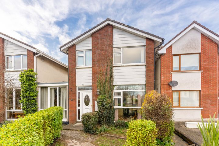 17 Cabinteely Crescent, Cabinteely, Dublin 18, D18XK22