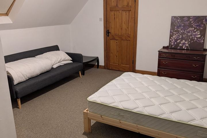 Donode, Ballymore Eustace, Naas, Punchestown, Co. Kildare