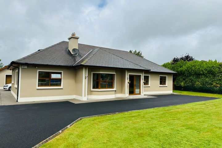 Lissaniska West, Newcastle West, Knockaderry, Co. Limerick, V42YY53