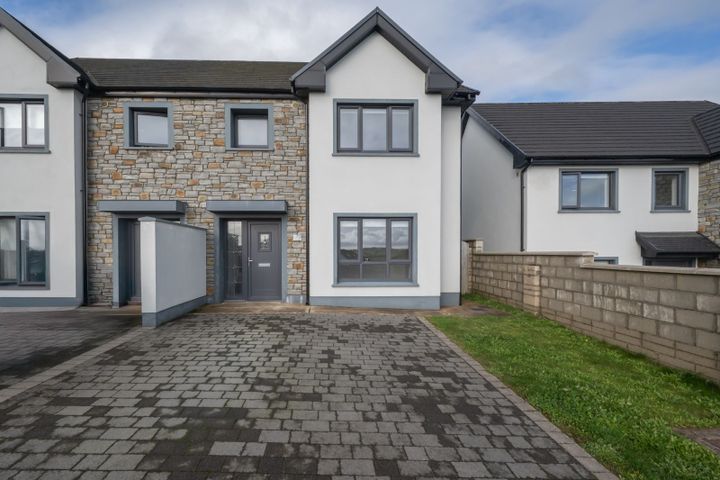 77 Cluain Ard, Blarney, Blarney, Co. Cork, T23R9PR