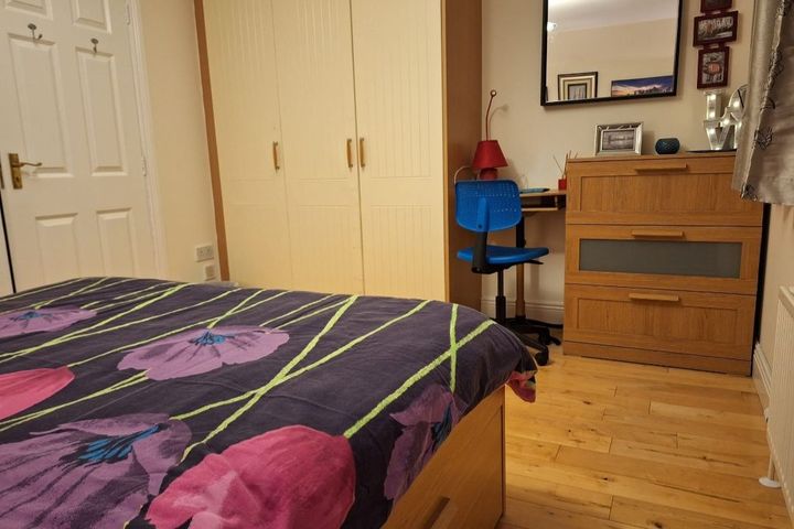 16 Cruagh Green, Dublin 18, Kilternan, Dublin 18