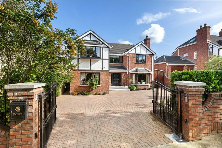 9 The Old Golf Links, Coast Road, Malahide, Dublin