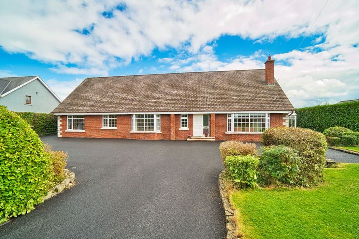 Ashleaf, Brownstown, Newcastle, Co. Dublin, D22YX06