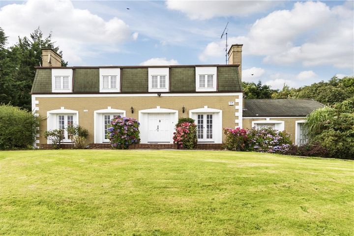 Brackloon House, Ballyedmonduff Rd, Stepaside, Dublin 18, Dublin