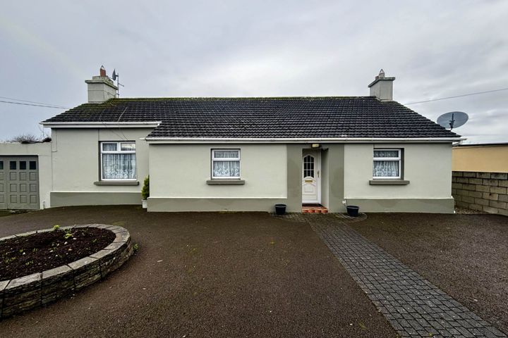 Rosario, Castlebank, Ardnacrusha, Co. Clare, V94XF9D