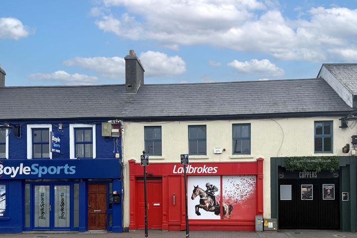 Former Ladbrokes, 18 Market Square Portlaoise, Portlaoise, Co. Laois