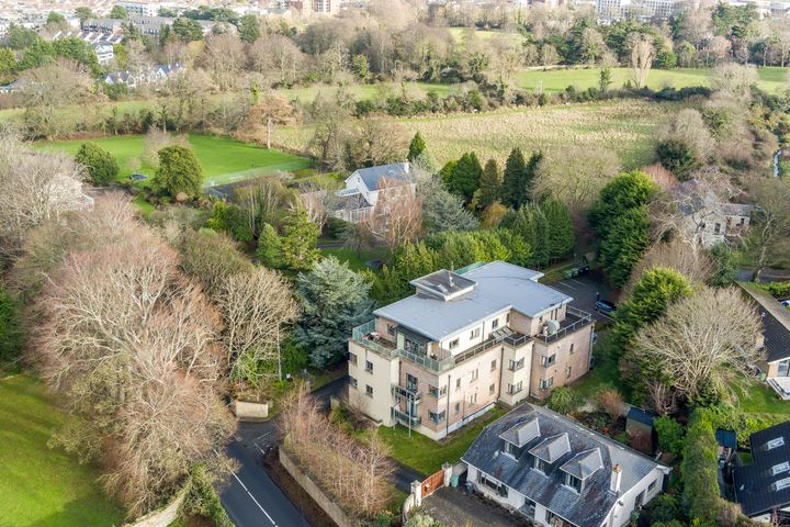 4 X Apartments at Old Castle View, Kilgobbin Road , Stepaside, Dublin 18, D18X7H5