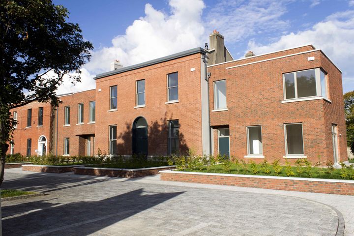 9 Le Bas Terrace, Leinster Road West, Rathmines, Dublin
