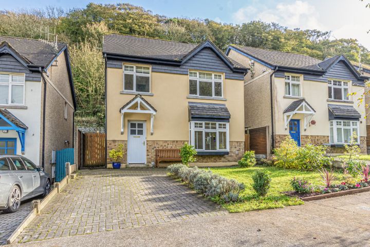 19 Fishermans Grove, Dunmore East, Co. Waterford, X91RK38