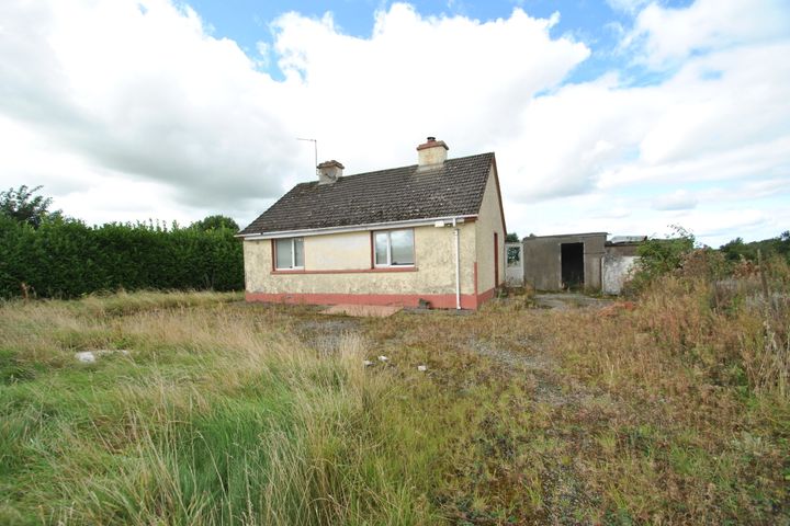 Derrybeg, Clareen, Birr, Co. Offaly, R42PD95