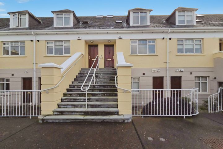 8 The Gardens, Douglas East, Douglas, Co. Cork, T12R928