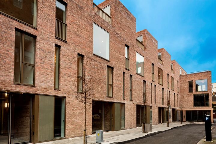 15 Grattan Court East, Off Lower Mount St, Dublin 2, Dublin