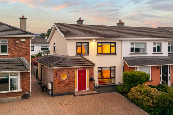 32 Delaford Drive, Dublin 16, Knocklyon, Dublin 16, D16C9Y2