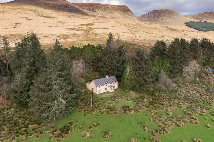 Scarteen, Blackwater, Kenmare, Co. Kerry, V93H7YR