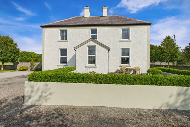 Parochial House, Cappataggle, Ballinasloe, Co. Galway, H53TK84