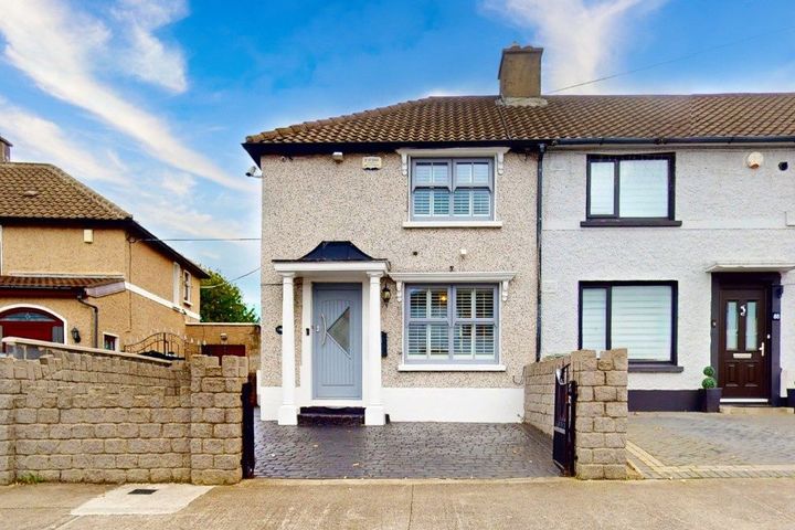 90 Slievemore Road (Plus Granny flat), Drimnagh, Dublin 12, D12KH32