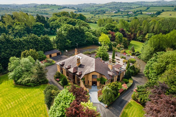Mobane House, Dundalk Rd, Castleblayney, Monaghan