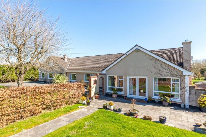 Lynwood Lodge, Lispopple Cross, Swords, Dublin