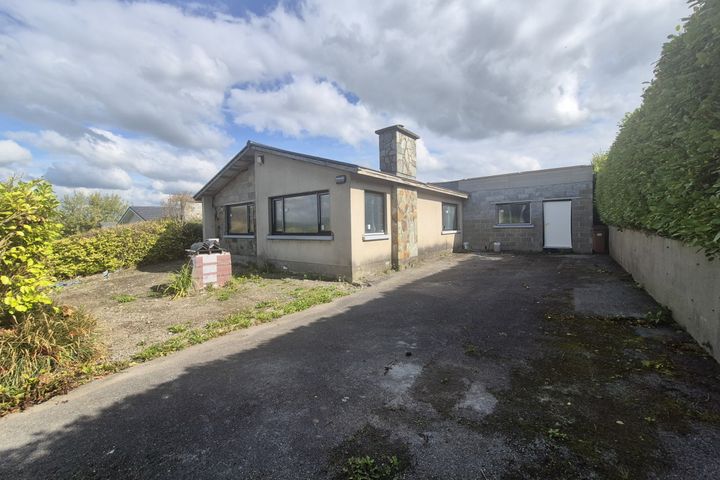 9 Woodland Heights, Carrick Beg, Carrick On Suir, Carrick-on-Suir, Co. Tipperary, E32P499