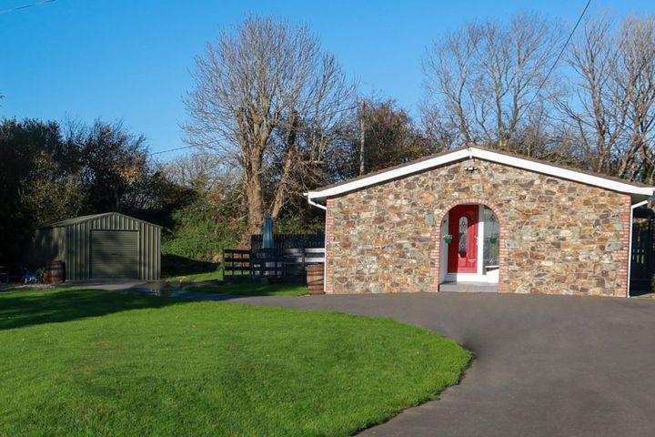 Joansbrook, Ballycomclone, Ballymoney, Co. Wexford, Y25XD27