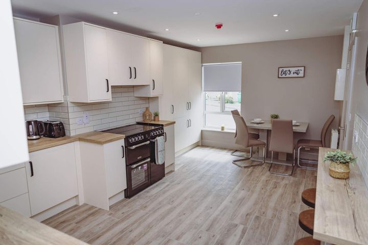 4 Meadow Grove, The Meadows, Hollyhill, Cork, Hollyhill, Co. Cork