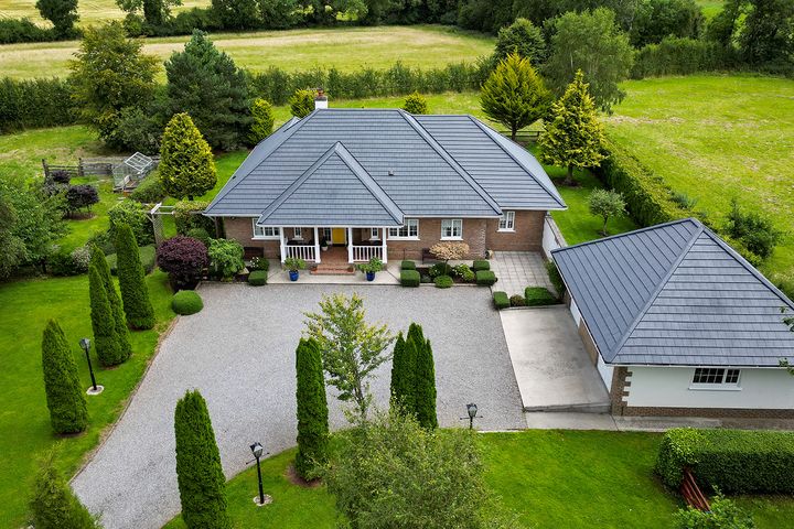 Rockbrook on c. 4 acres, Jerpoint Church, Thomastown, Co. Kilkenny, R95E229