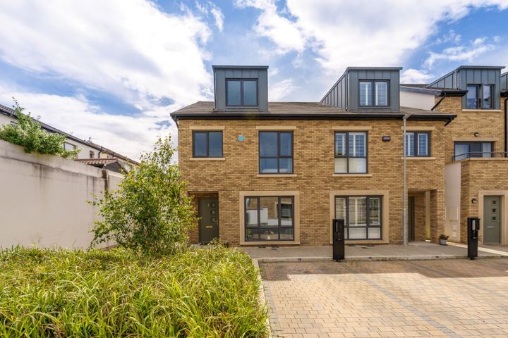 2 Knocknagarm Park, Glenageary, Dublin, Dublin