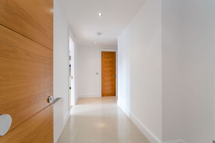 Apartment 44, Lansdowne Wood, Ballsbridge, Dublin 4, D04K120