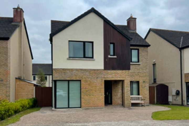 16 The Crescent, Castleoaks, Carlow Town, Co. Carlow