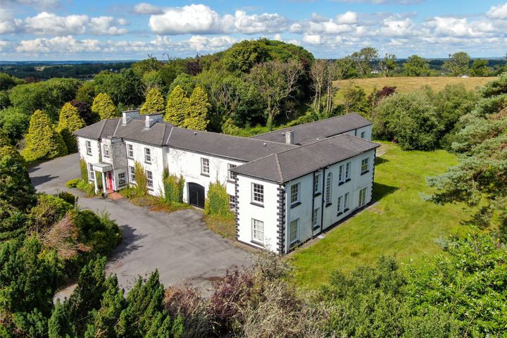 Ross Lake House Hotel, Killaguile, Rosscahill, Co. Galway, H91H261