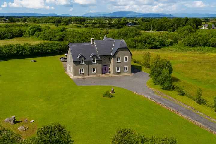 Ballyshingadaun, On. Approx. 5.6Ha (14 Acers), The Neale, Ballinrobe, County Mayo, Ballinrobe, Co. Mayo, F31W584