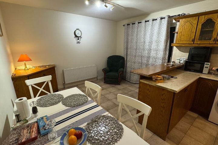 Ennis, Co. Clare, Lifford, near Hospital., Ennis, Co. Clare