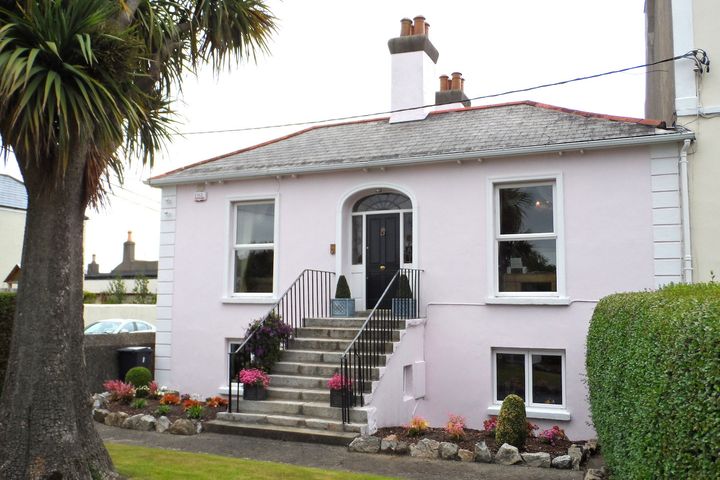 Raven Lodge, 17 Summerhill Road, Sandycove, Dublin