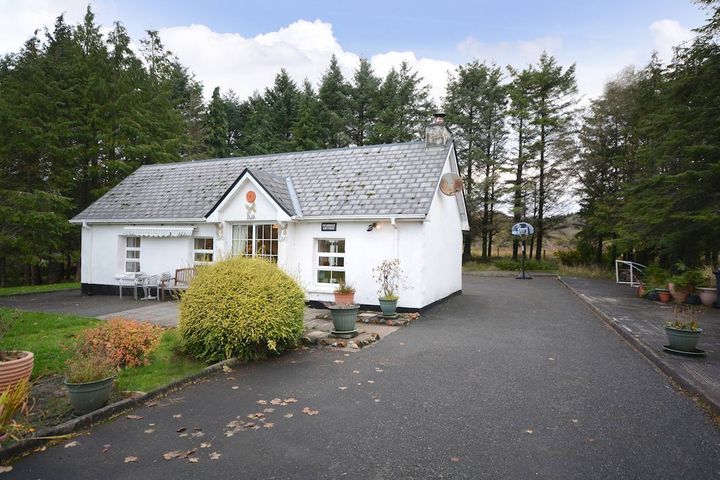 Dunkineely Bungalow (II05062), Dunkineely, Co. Donegal