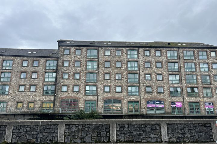 12 Hughes Mill, Old Bridge, E91FP74