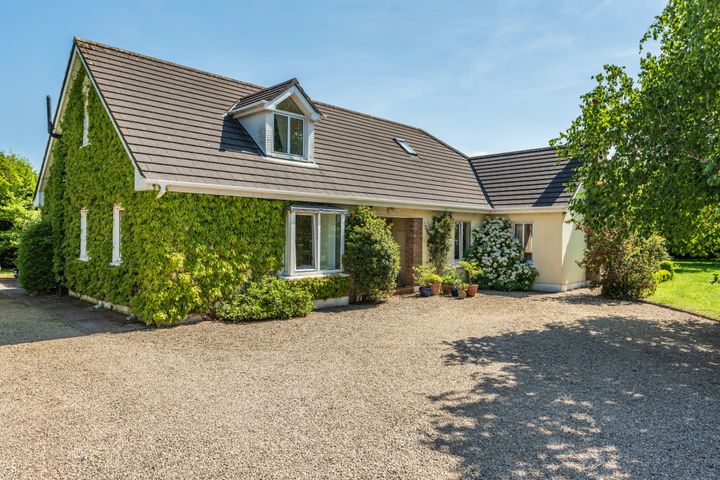 Rath Rua, Killashee, Naas, Co. Kildare, W91A5YD
