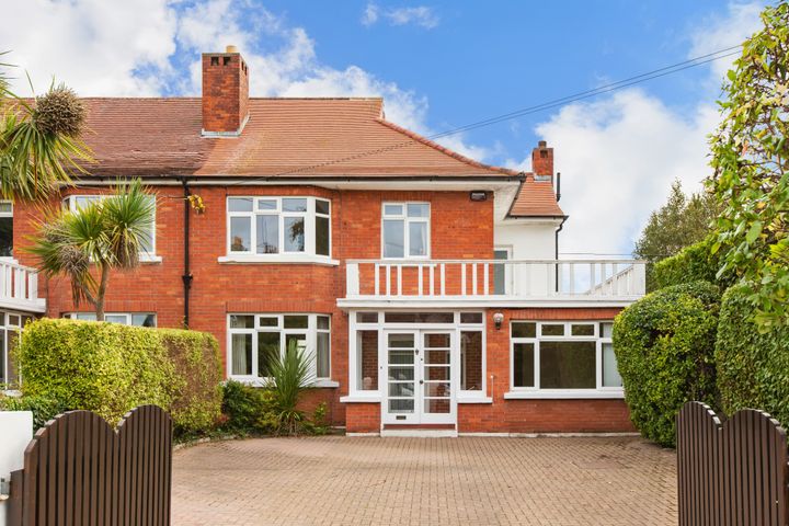 Glenoe, Saval Park Road, Dalkey, Co. Dublin, A96TK46