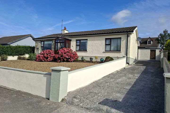2 Assaroe View, Ballyshannon, Ballyshannon, Co. Donegal, F94NP48