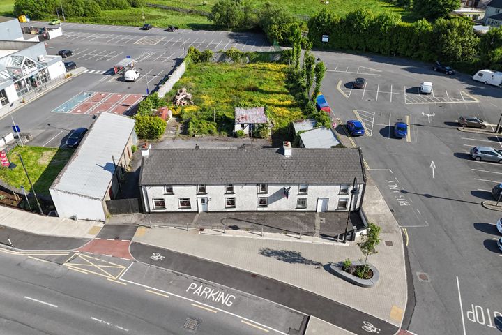 The Square, Claremorris, Co Mayo, F12C6X8