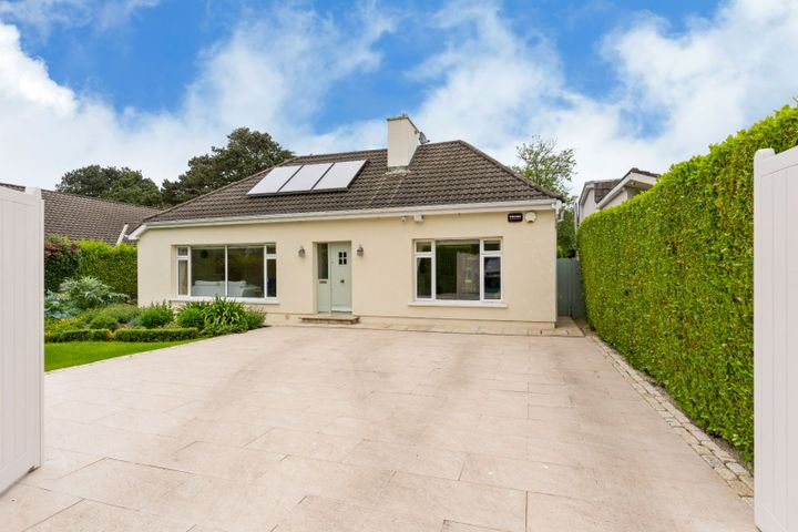 San Quirico, 8 The Coppins, Foxrock, Dublin 18, D18W1C0