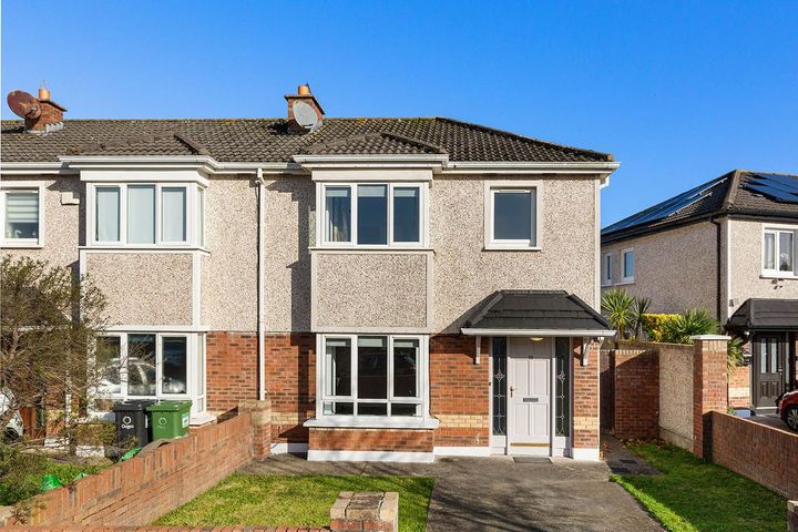 10 The Drive, Highlands, Drogheda, Co. Meath, A92XFD9
