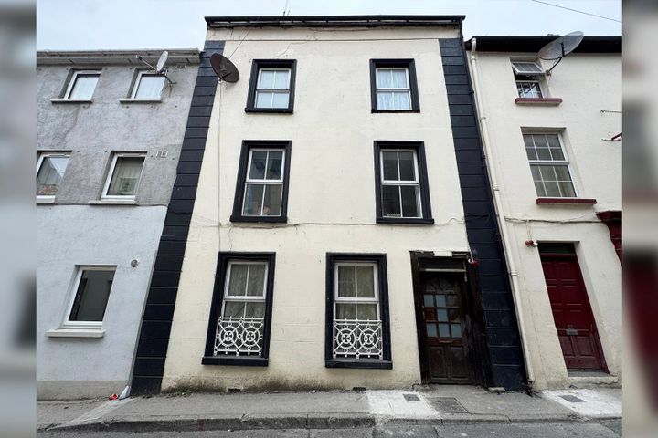 14 Bridge Street, Carrick-on-Suir, Co. Tipperary, E32PX28