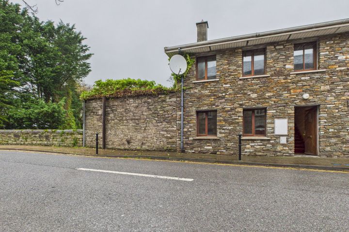 1 The Bridge, West Street, Tallow, Co. Waterford, P51YH6P