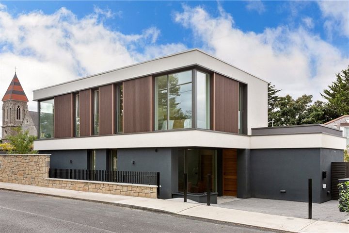 Chiara, Knapton Road, Monkstown, Co. Dublin, A96E9PA
