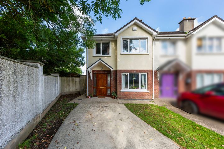 21 Bellevue Heights, New Ross, Co. Wexford, Y34T854