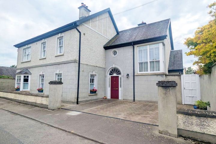 John's Terrace, Birr, Birr, Co. Offaly, R42XN27