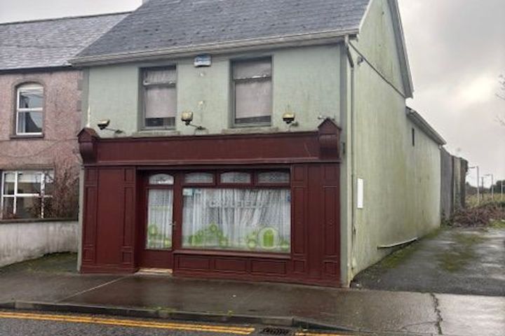 Upper Main Street, Ballyhaunis, Ballyhaunis, Co. Mayo, F35RT91
