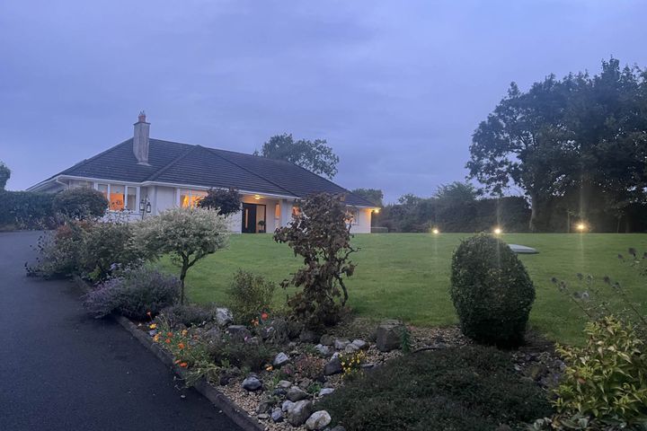Leeside, Hodgestown Upper, Donadea, Co. Kildare, W91W821
