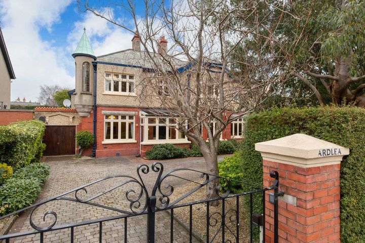 Ardlea, 10 Elton Park, Sandycove, Dublin